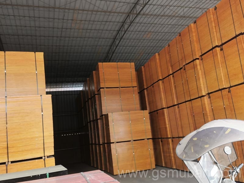 工地上的模板多少錢一張?多用2-3次，降低成本