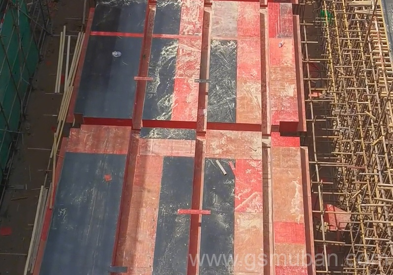 高層建筑模板報價多少?規(guī)格厚度推薦