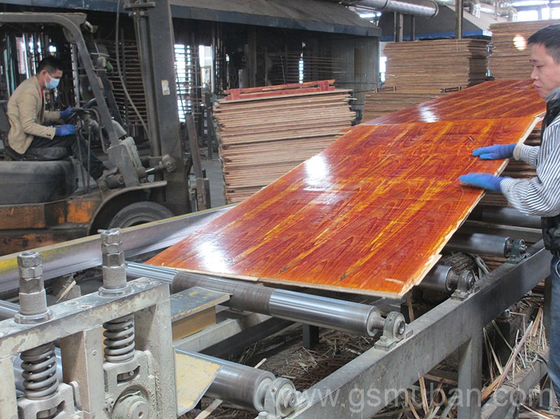 工程膠合板價格多少一張？減少 50%左右費用